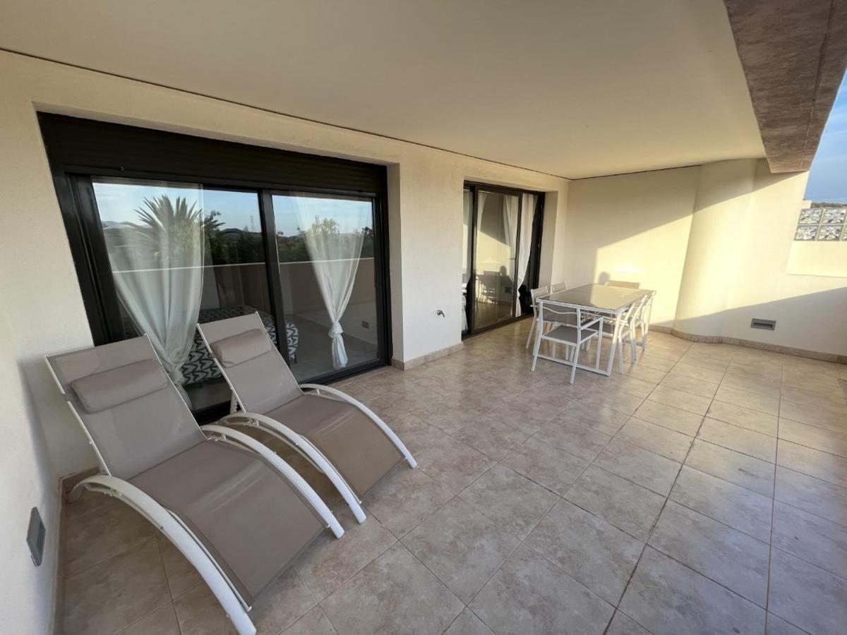 Apartamento Lujo A1 Golf Resort, Valle Del Este Вера Екстериор снимка