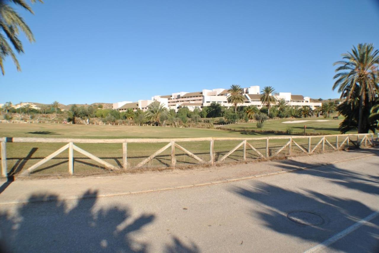 Apartamento Lujo A1 Golf Resort, Valle Del Este Вера Екстериор снимка